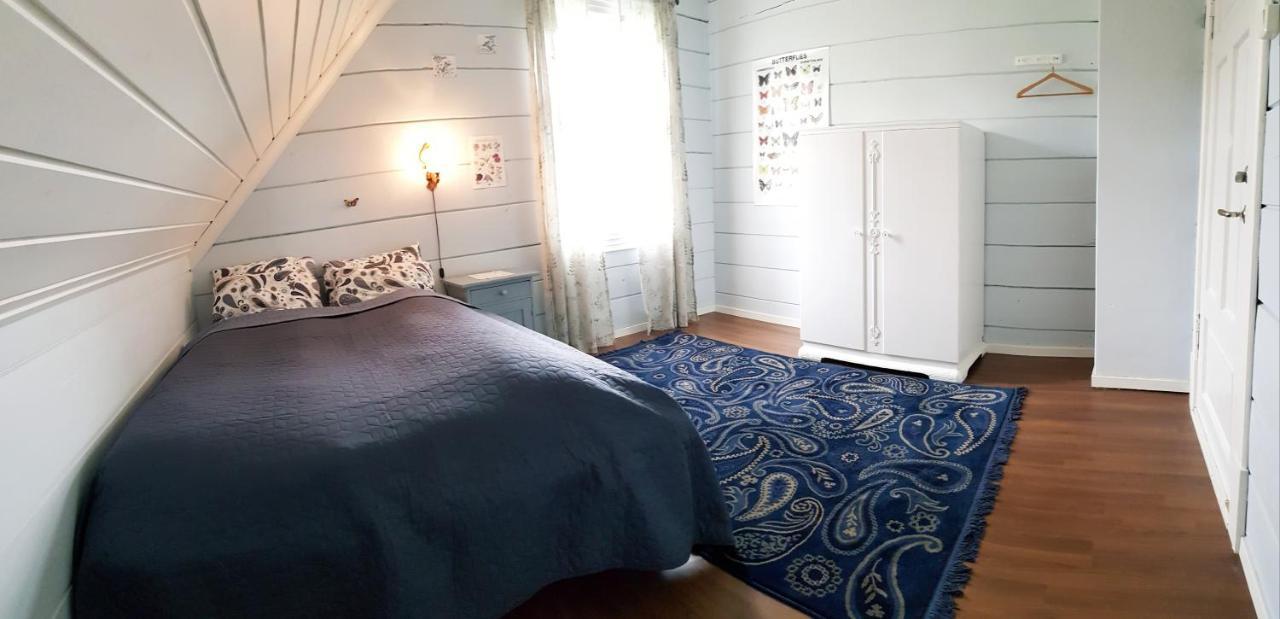 Heggjabygda Gjestegard - Historisk Tommerhus I Landlige Omgivelser Nordfjordeid