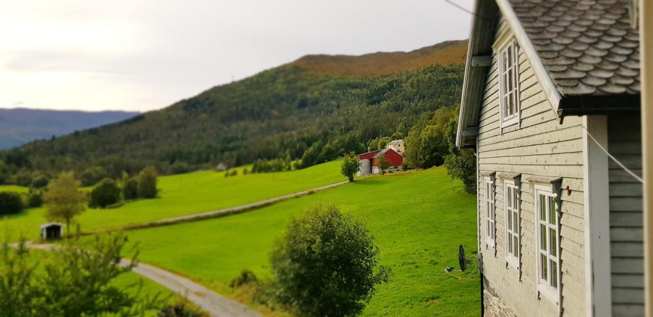 Heggjabygda Gjestegard - Historisk Tommerhus I Landlige Omgivelser * Nordfjordeid